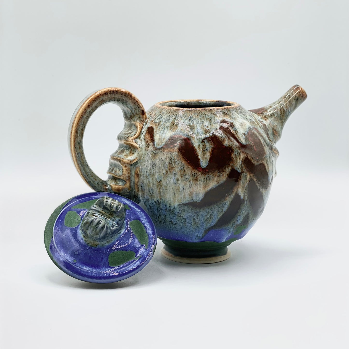 Teapot by Peter Thomas Pottery